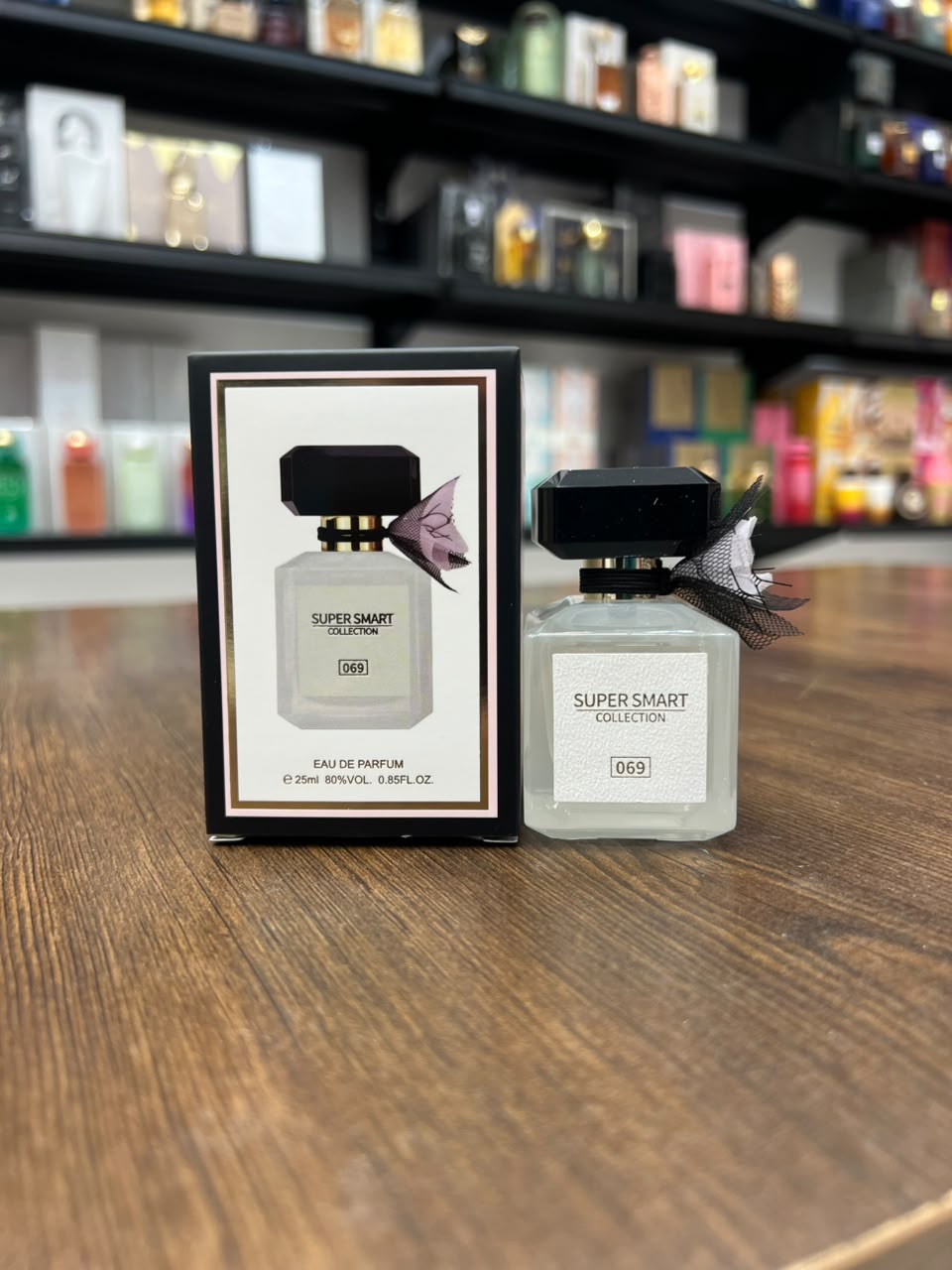 عطر جیبی زنانه سوپر اسمارت کالکشن کد ۰۶۹ تیس کرم کلود (مشابه رایحه ویکتوریا سکرت تیس کرم کلود)